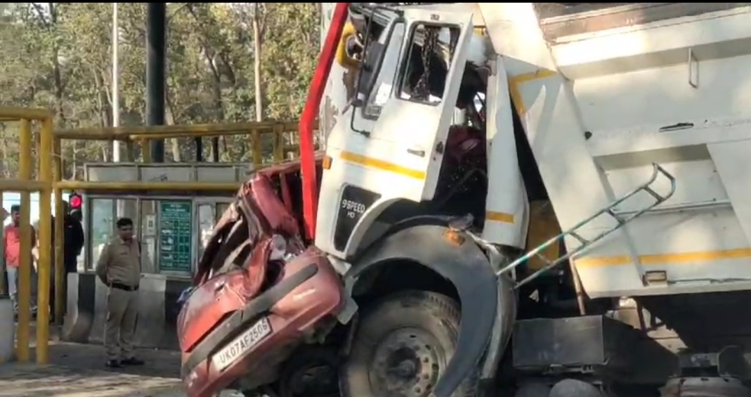 लच्छी वाला टोल प्लाजा पर भयानक एक्सीडेंट का सीसीटीवी वीडियो आया सामने